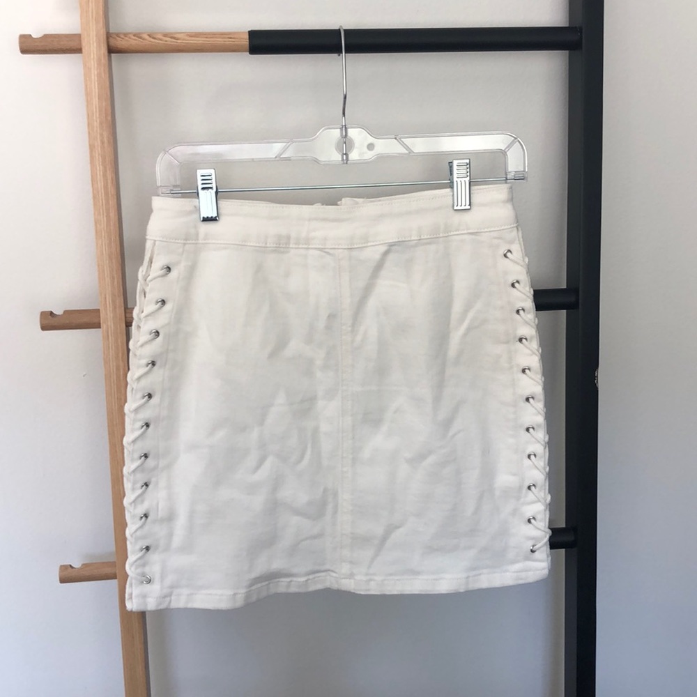 Forever21 white denim lace-up skirt M NWT